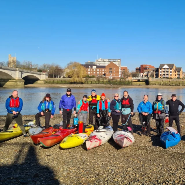 The blue sky brought lots of members out today. We even managed to sit outside at the Rocket and eat our chips under that glowy ball thing. 

#kayaking #kayaklondon #kayakthames #gopaddling #whatalovelybunchofpeople