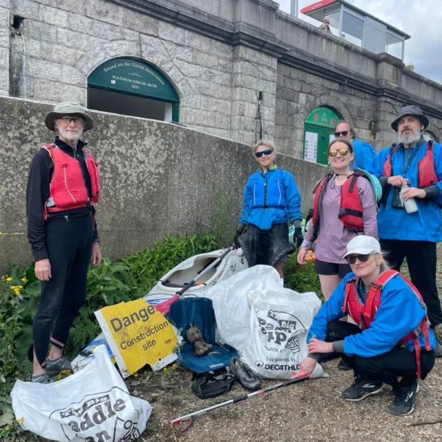 Honestly didn’t think I’d spend my Sunday picking up rubbish and loving it 😂 But here we are — bags full, spirits high, and only a few questionable mystery items found.
Grateful to this group for the good vibes and for making a real (and surprisingly fun) difference. 🗑️💪Let’s do it again… 

@paddleUK

Top finds of the day:
A unicorn
2 shoes (not matching)
1 sock
Random bottles of alcohol and medicine
Puffer jacket
1 football and several tennis balls
Picnic chair
Bumbag
And of course....wetwipes

 #paddleuk #BigPaddleCleanUp #kayaking #London #thames #LitterLegends #DoingGood(ish)