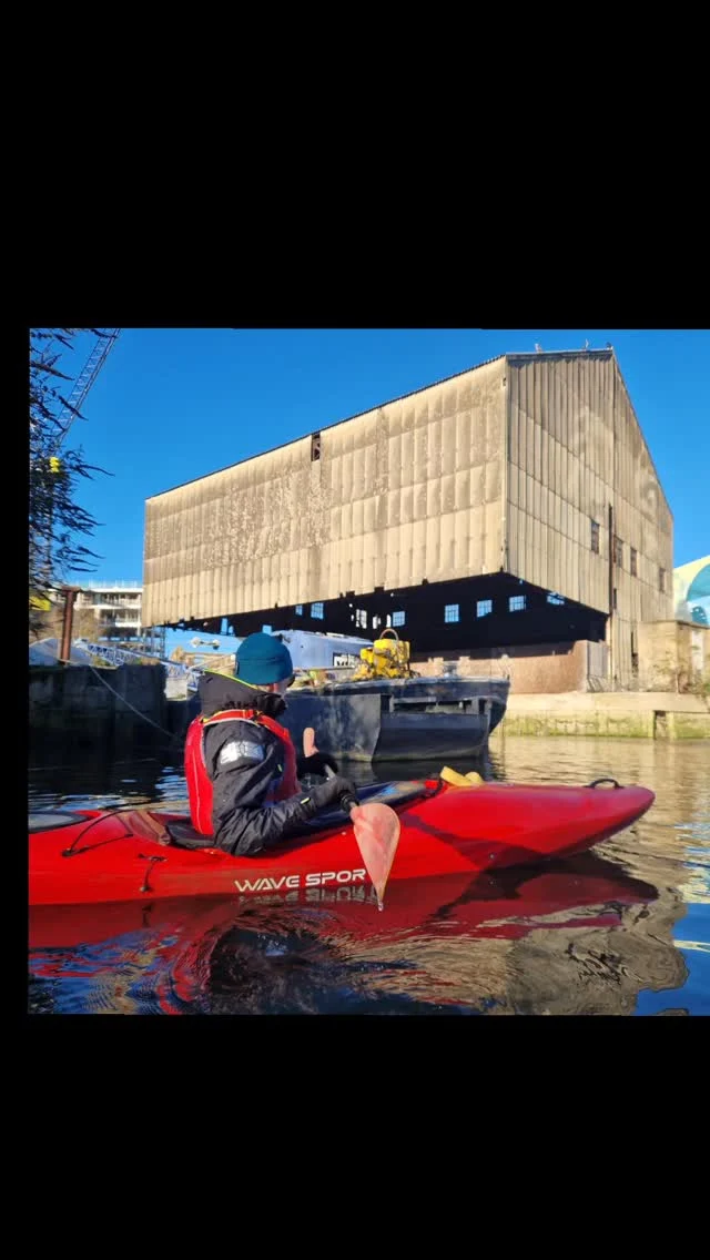 Yes it's cold out there, but it's also stunning on the river and good for your soul. 
Wrap up and join us.

#kayaking #thames #gopaddling #boatyard #Brentford