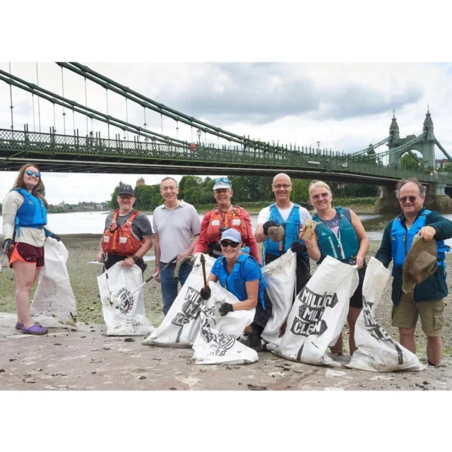 Last Sunday, CPCC members took to the Thames and foreshore for the Big Paddle Clean Up (thankfully, no rogue rubber ducks from the Duck Race were spotted!). It was a fantastic team effort, finished off with a well-earned BBQ feast.

#Kayaking #london #bigpaddlecleanup @paddleuk